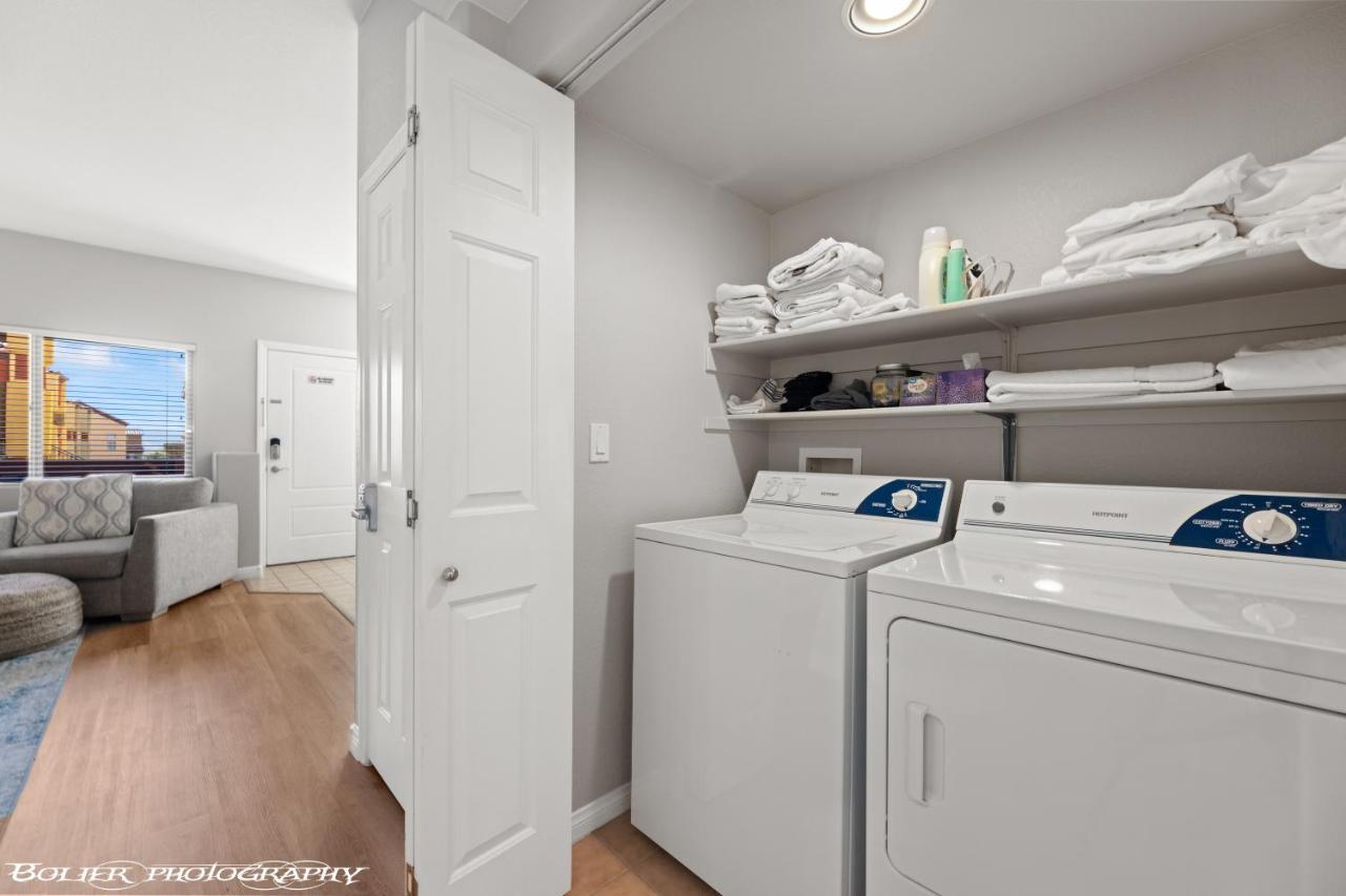 Hawk Ridge Two Bedroom Condo By Cool Properties Mesquite Eksteriør billede