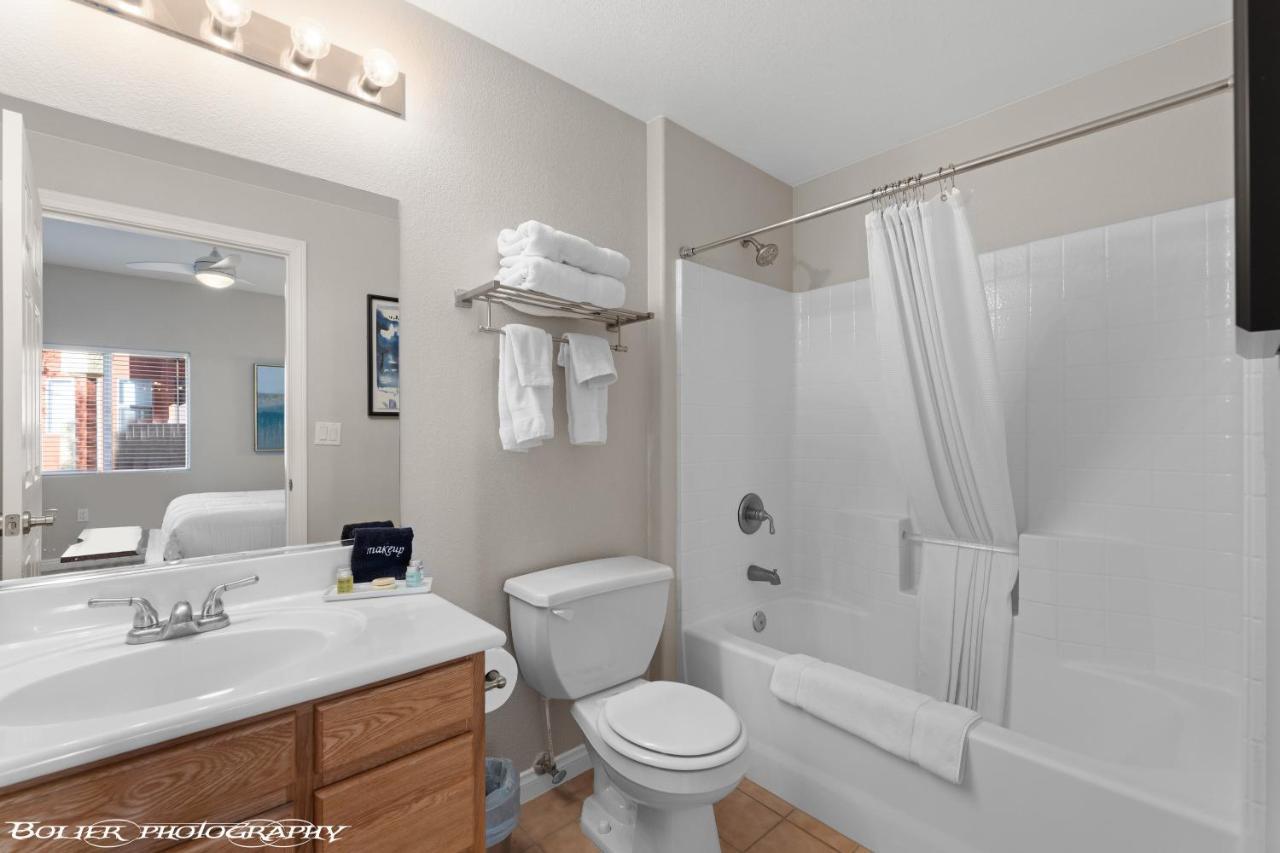 Hawk Ridge Two Bedroom Condo By Cool Properties Mesquite Eksteriør billede