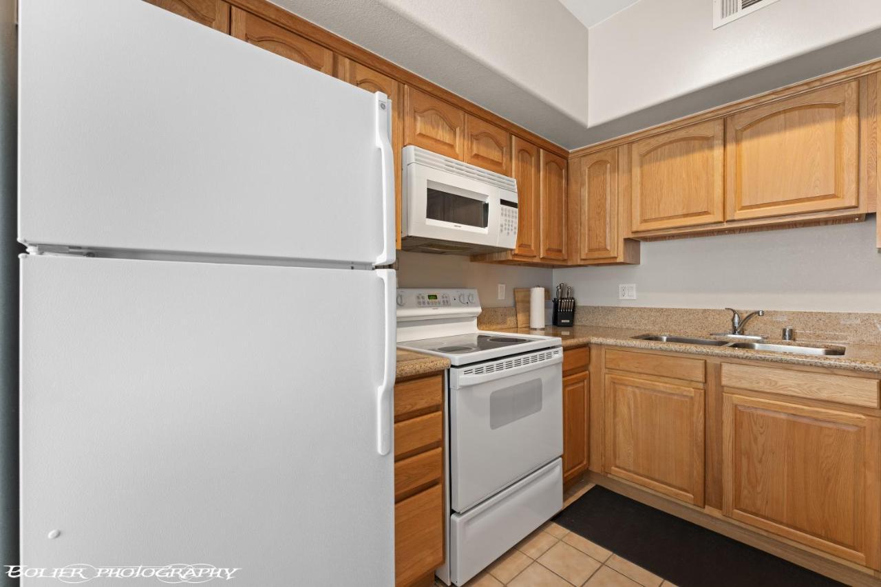 Hawk Ridge Two Bedroom Condo By Cool Properties Mesquite Eksteriør billede