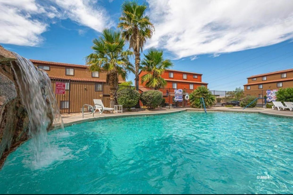 Hawk Ridge Two Bedroom Condo By Cool Properties Mesquite Eksteriør billede